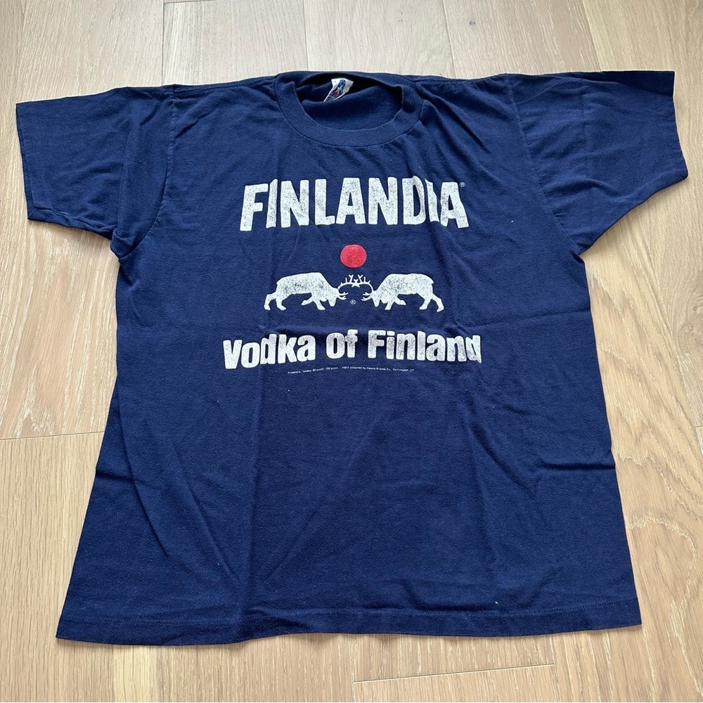 Vintage 80s Finlandia Vodka of Finland Tshirt Tee America Project Single Stitch